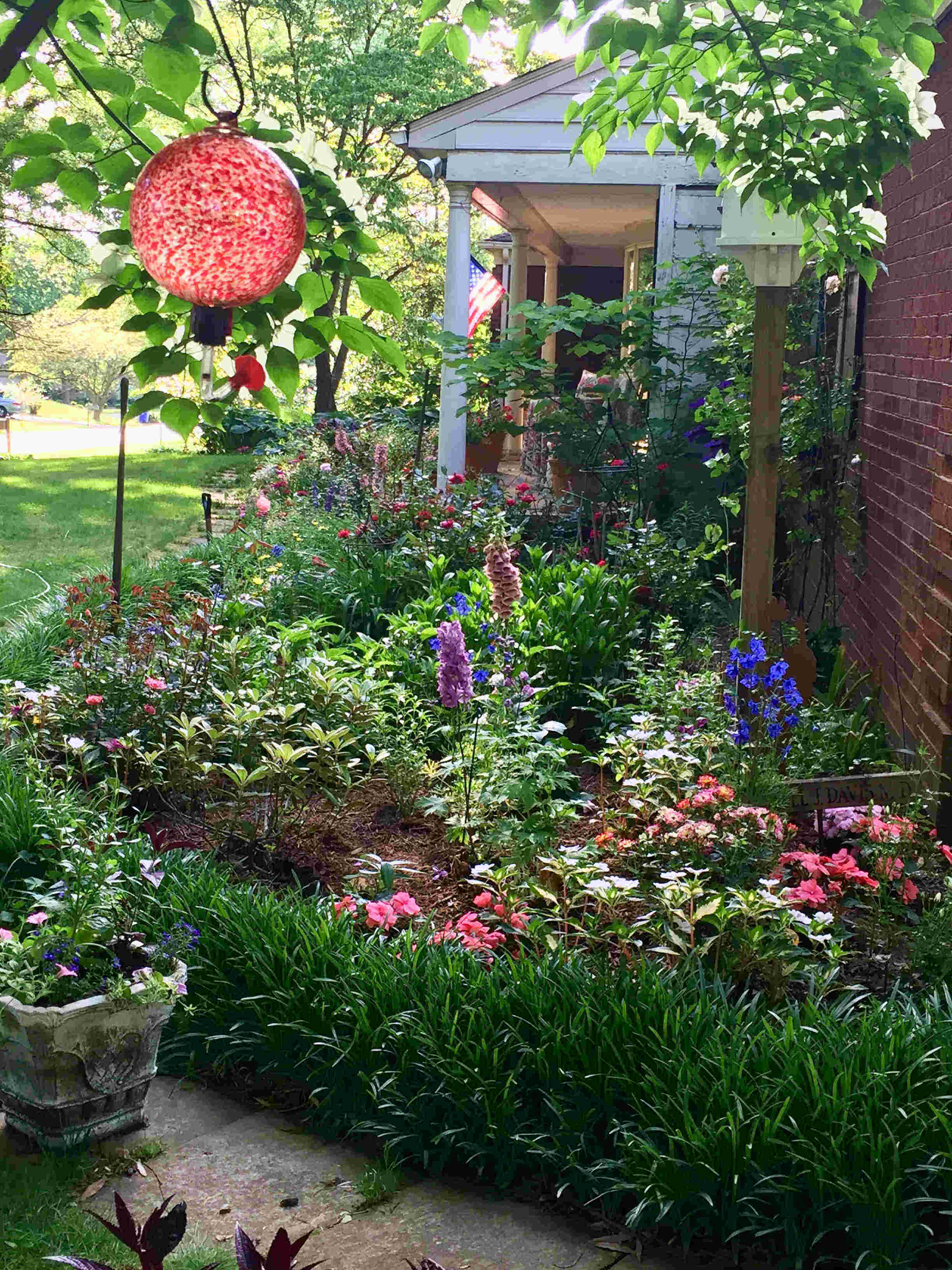 Photo of Kelly's front yard garden